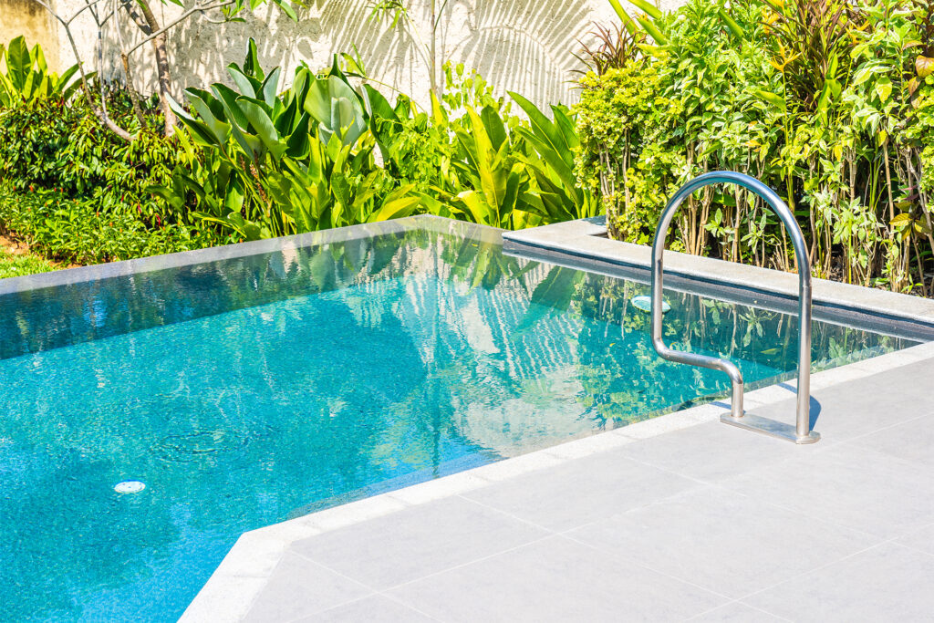piscine en béton