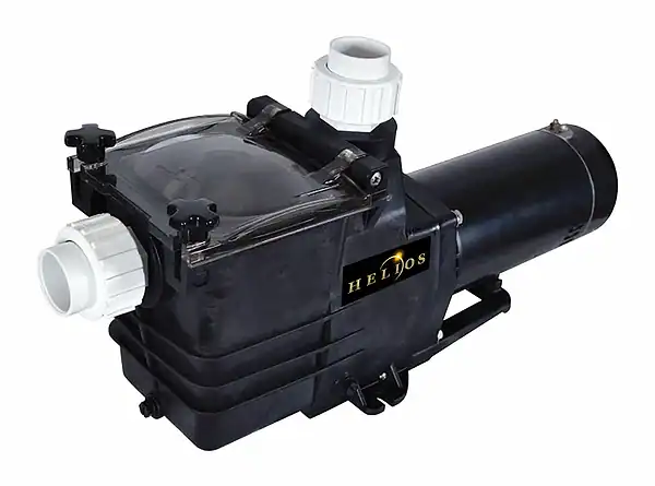 Pompe pour piscine Spa Helios à Montréal, idéale pour l'entretien et la filtration.